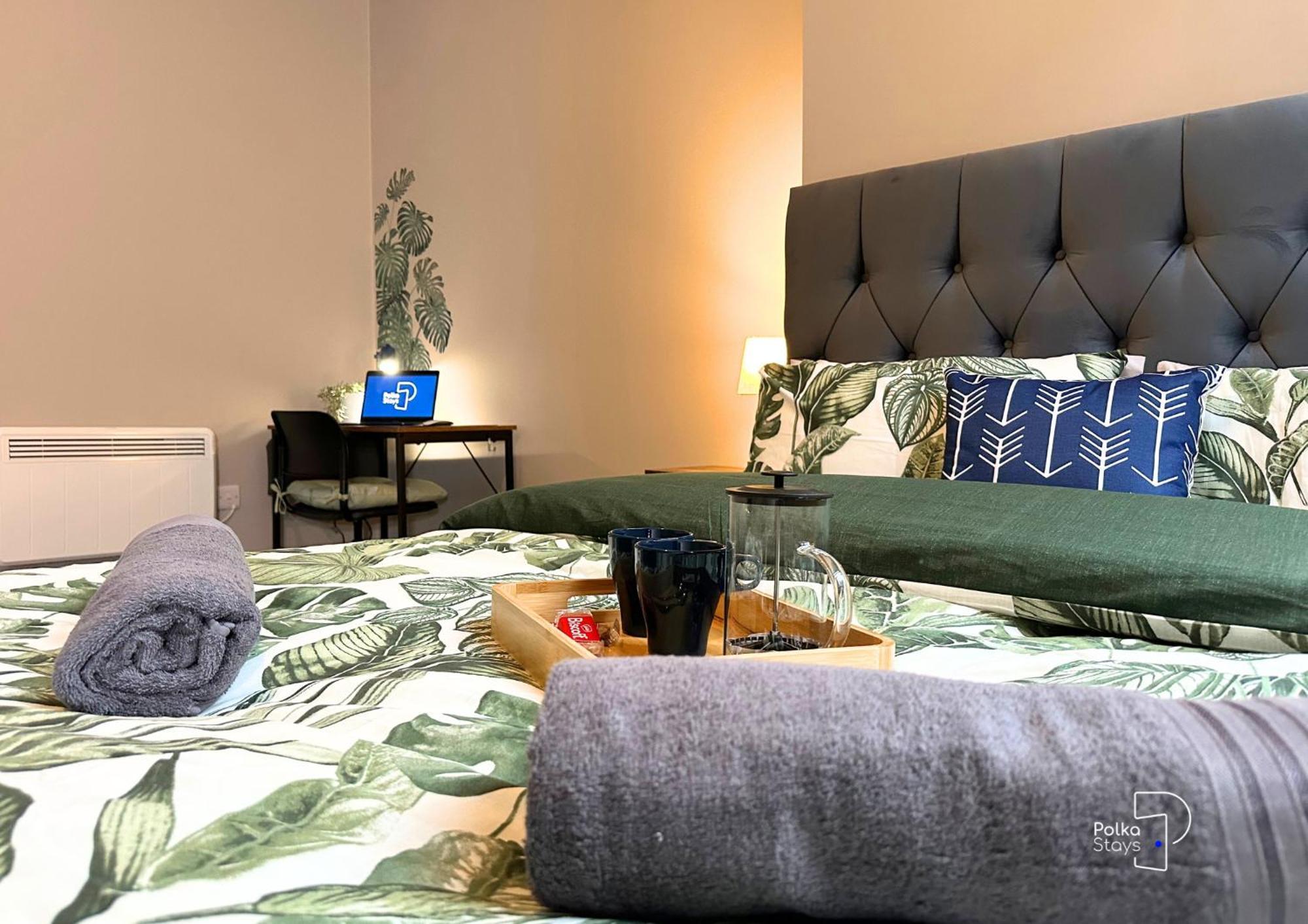 Hanley, Stoke - Modern Spacious Apartments By Polkastays Eksteriør bilde