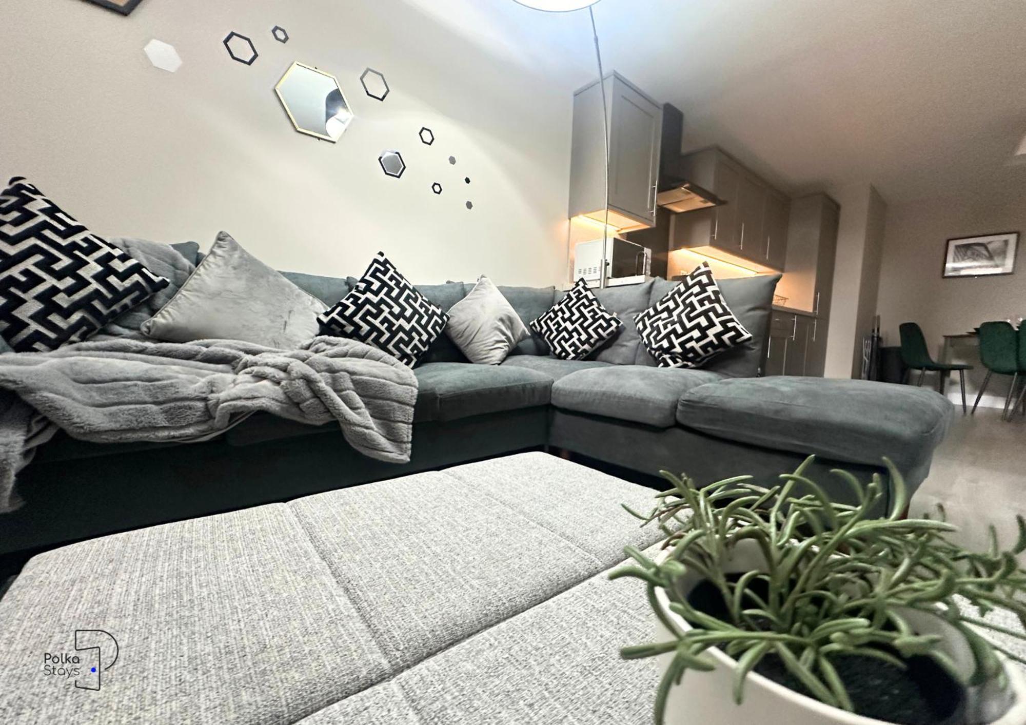 Hanley, Stoke - Modern Spacious Apartments By Polkastays Eksteriør bilde