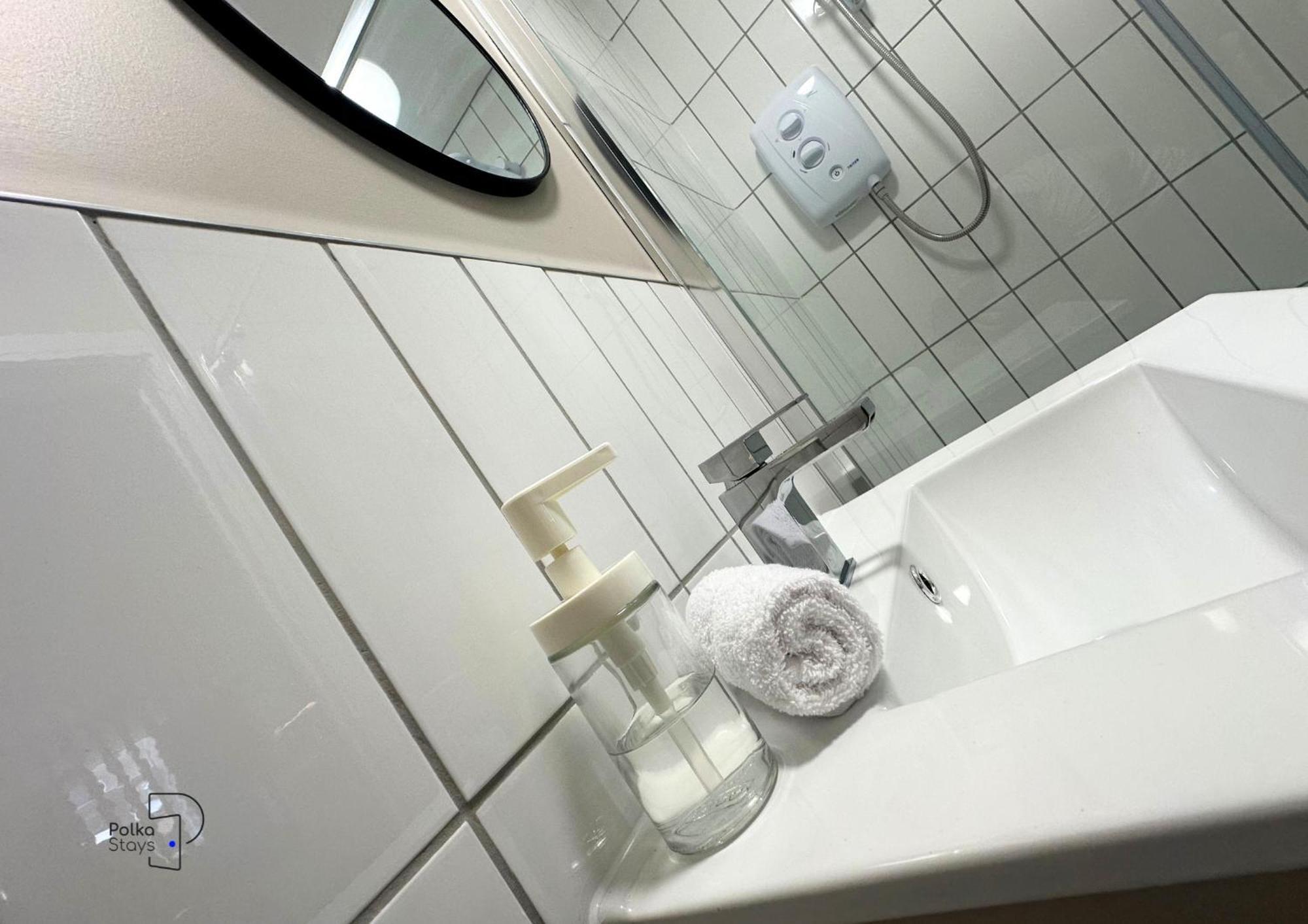 Hanley, Stoke - Modern Spacious Apartments By Polkastays Eksteriør bilde